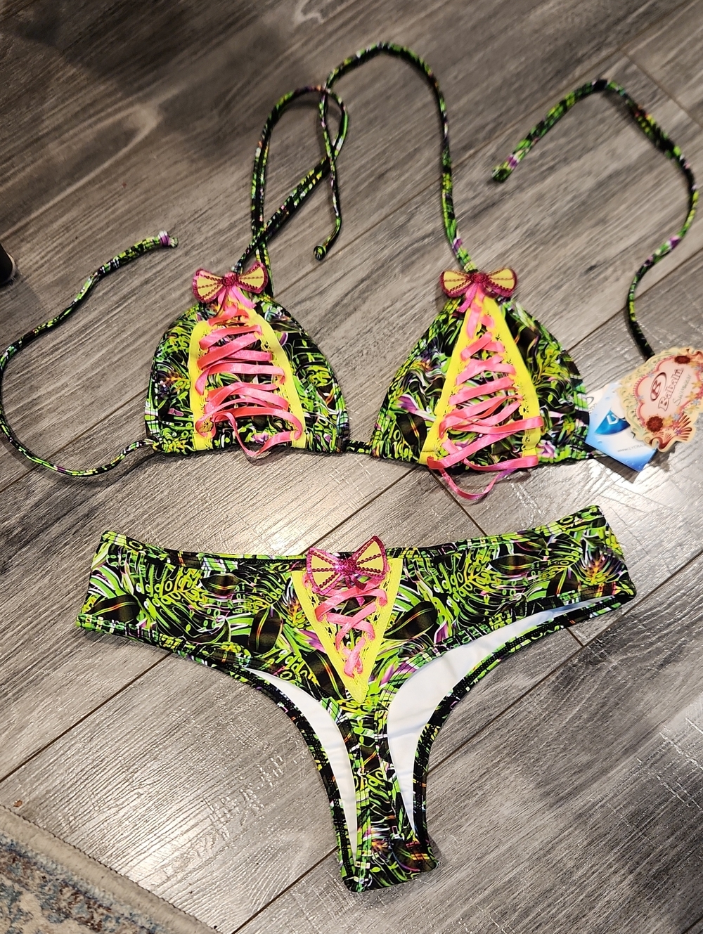 NWT Babalu Women's Tropical w/pink Ribbon & Bow Accent Bikini Set Sz L
